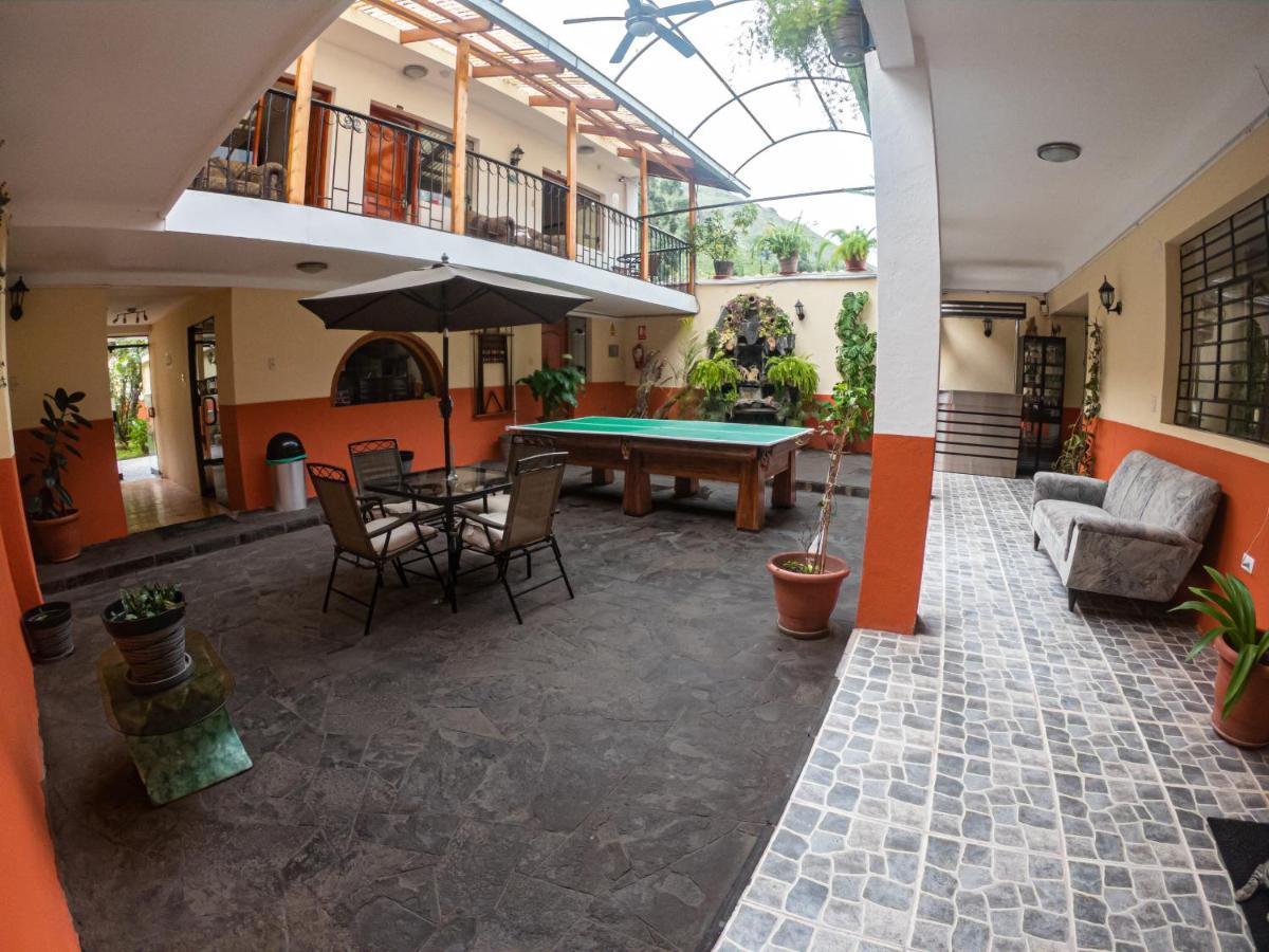 Hotel Los Laureles Calca Extérieur photo