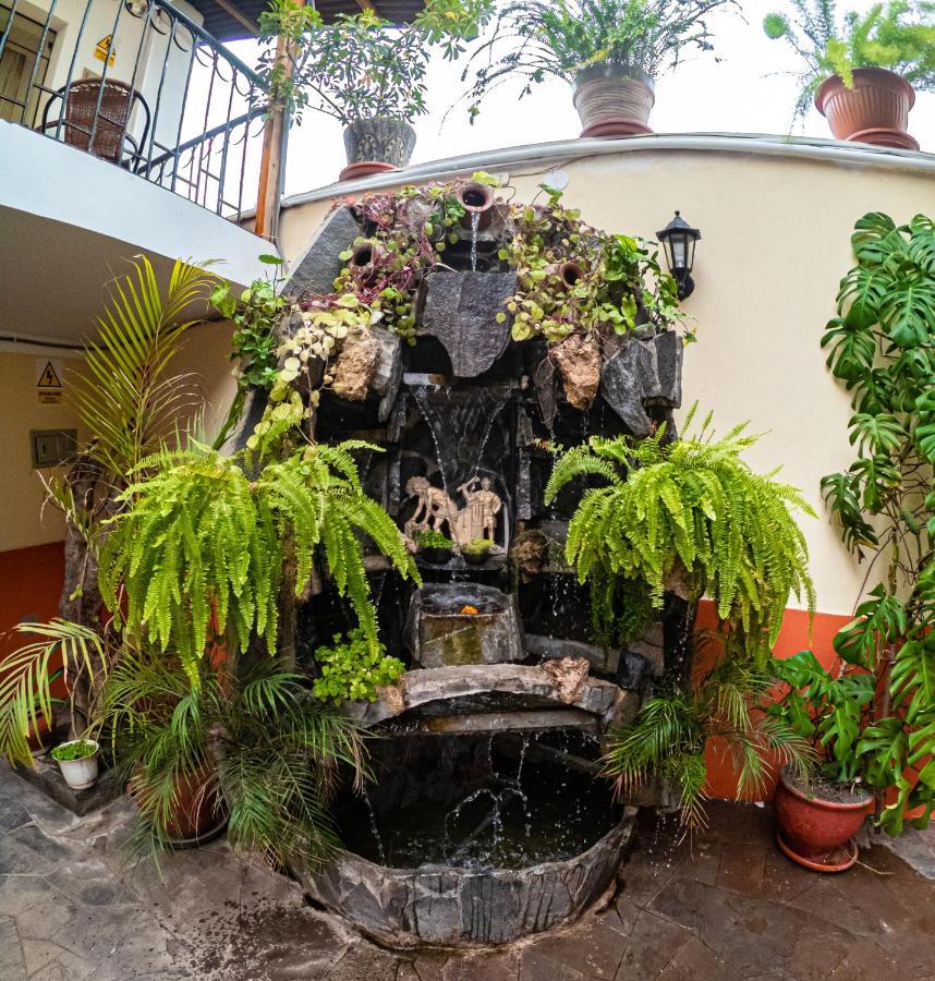 Hotel Los Laureles Calca Extérieur photo