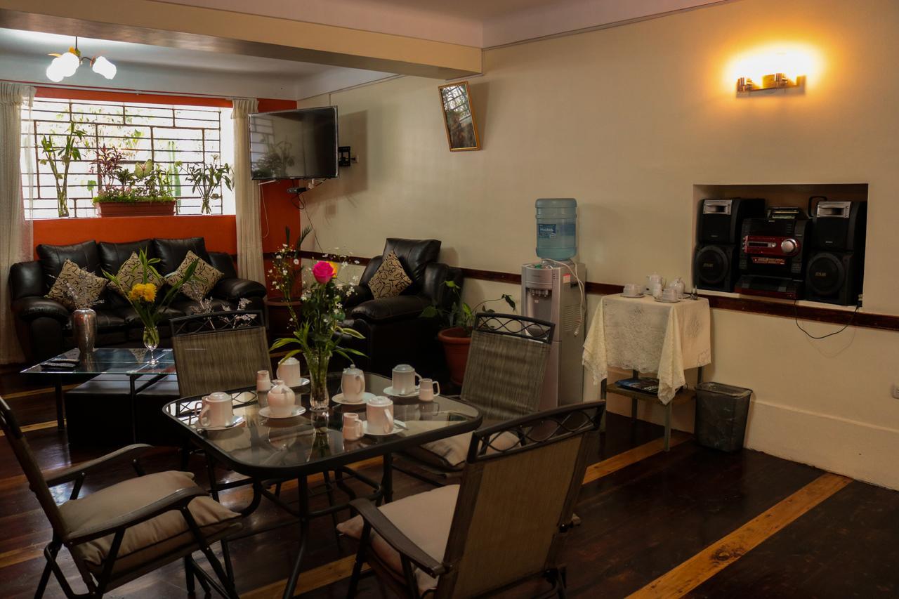 Hotel Los Laureles Calca Extérieur photo
