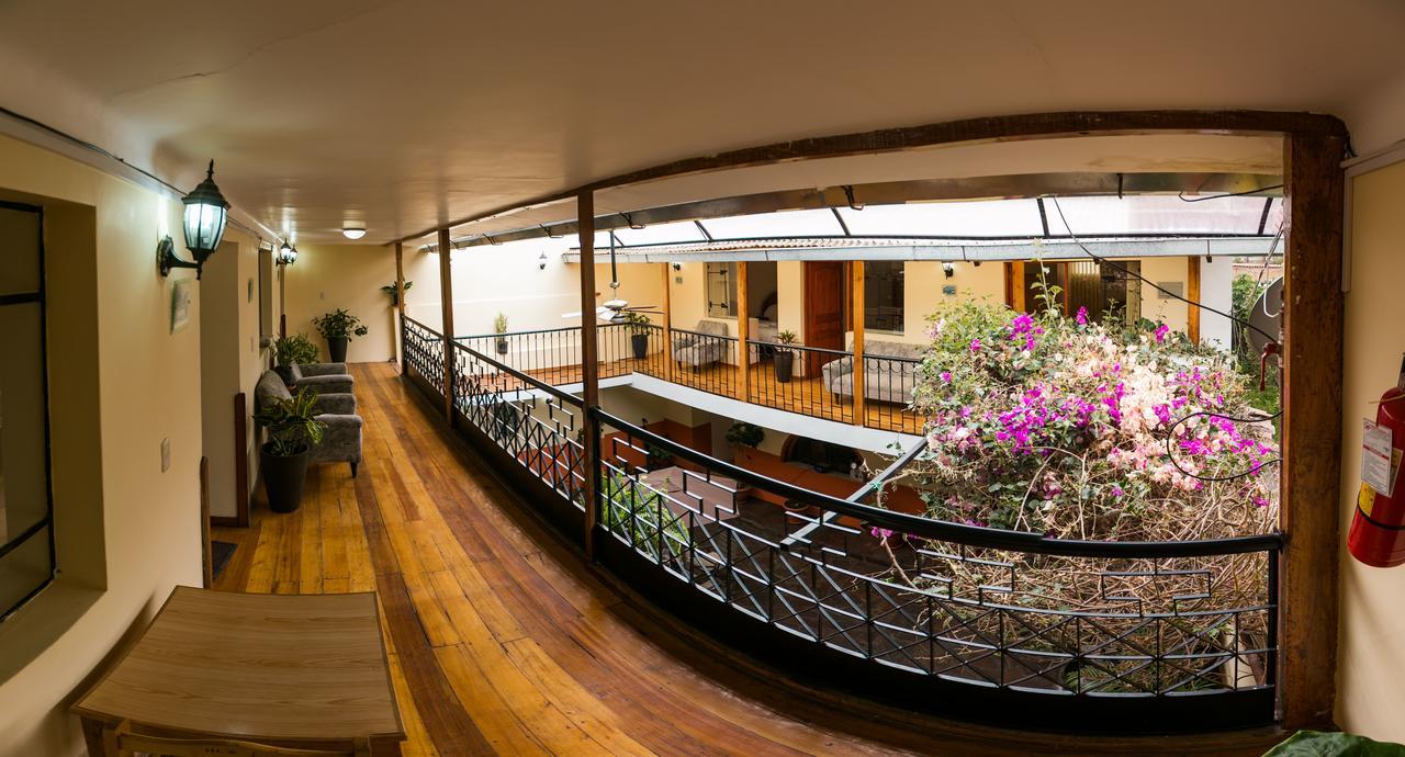 Hotel Los Laureles Calca Extérieur photo